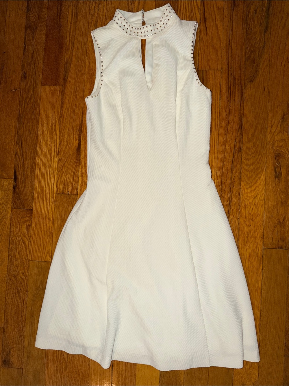 Guess White Sleeveless Fit-and-Flare Mini Dress with Studded Collar